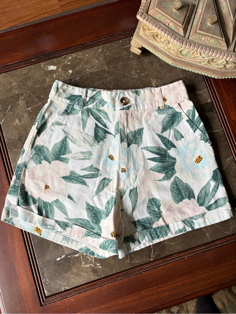 Billabong Floral High-Rise Cotton Shorts in Green & White with Pastel Accents